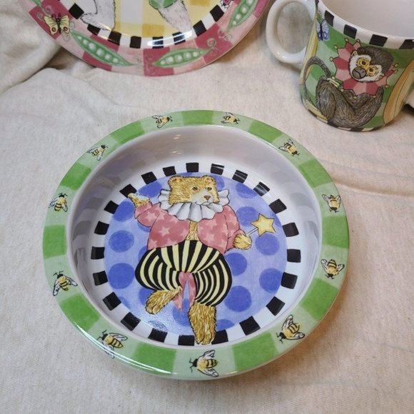Essex Kids Ceramic Plate, Bowl & 2-Handle Mug Set - Picture 7 of 12